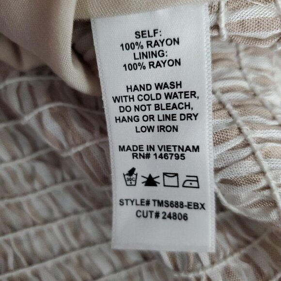 🏆025 4S13NNA Ruffled Cold Shoulder Cropped Top - Picture 8 of 9